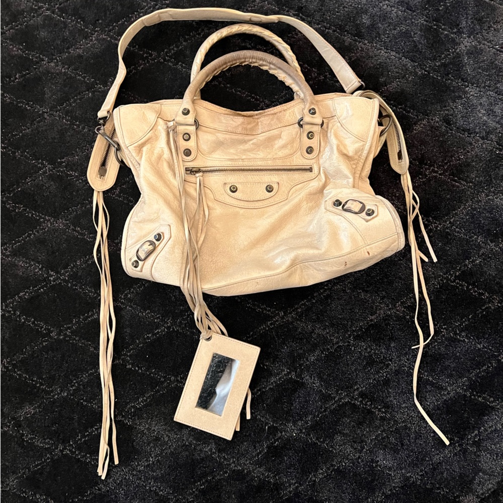 Balenciaga city bag in a light taupe
